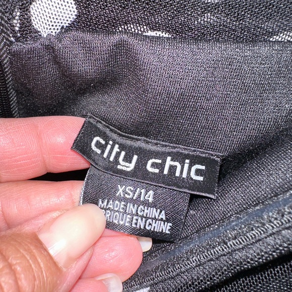 City Chic Ruched black/white polka dot dress plus size US 14 - Picture 8 of 14